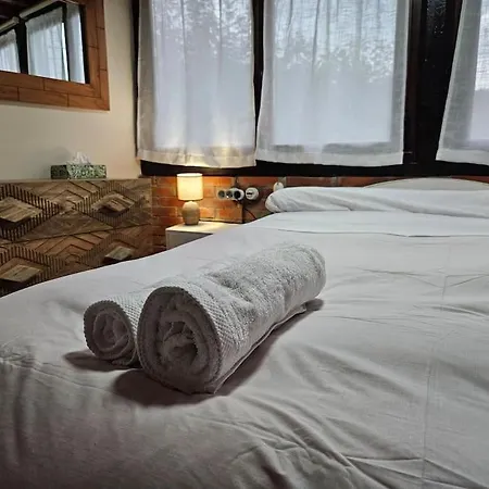 La Casita De Orion,pilona 37a01 By R2r Consulting *