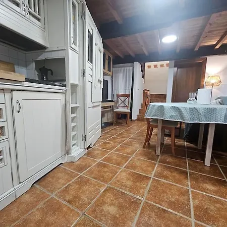 La Casita De Orion,pilona 37a01 By R2r Consulting